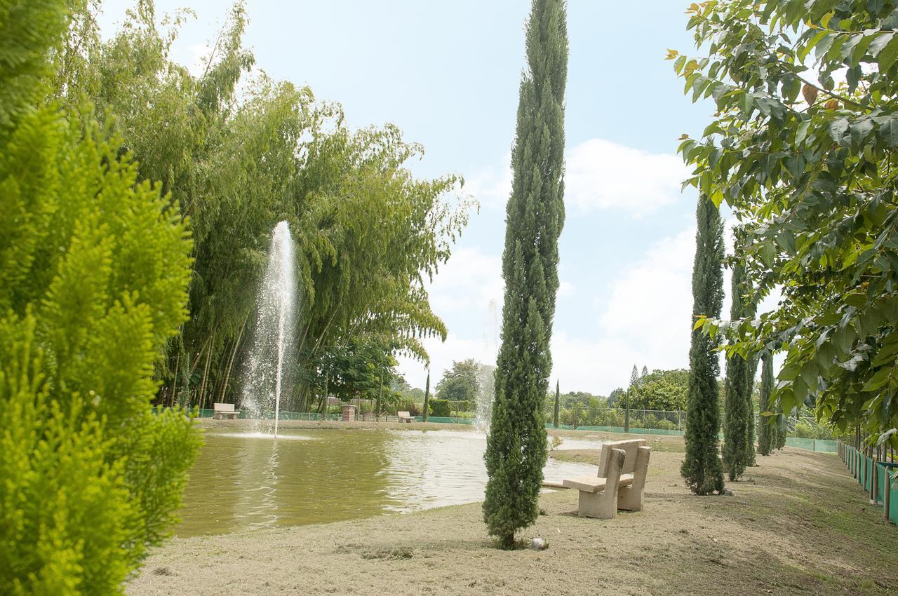 Hotel Campestre Tardes Calenas Yumbo Exterior photo